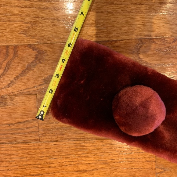 Cozy Faux Fur Shawl Collar with Pom Fastener - Picture 8 of 8